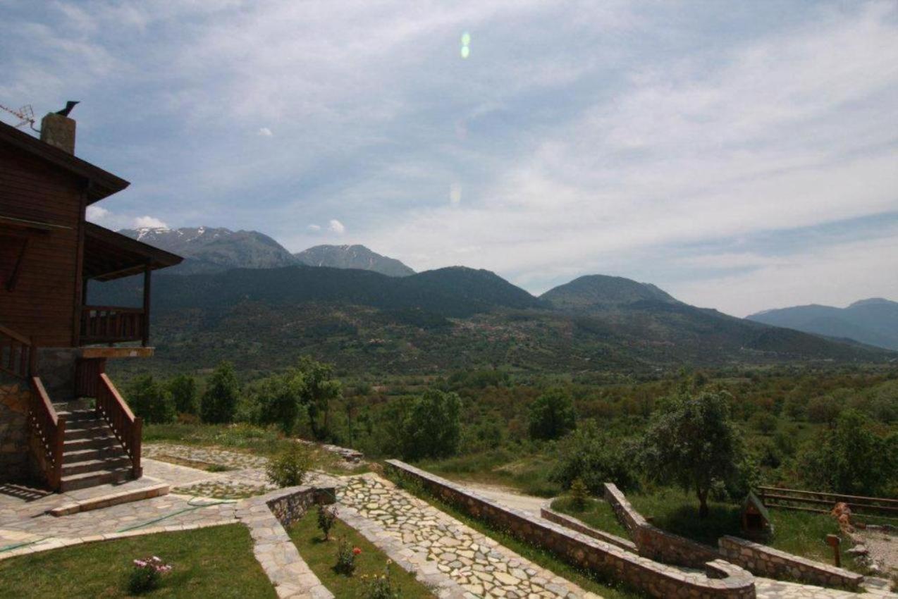 Ferienwohnung Efharis Filoxenon Pheneos Exterior foto