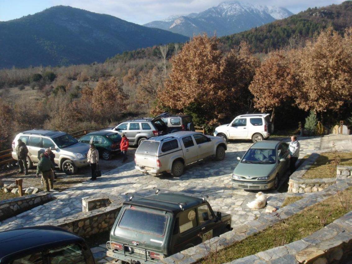 Ferienwohnung Efharis Filoxenon Pheneos Exterior foto